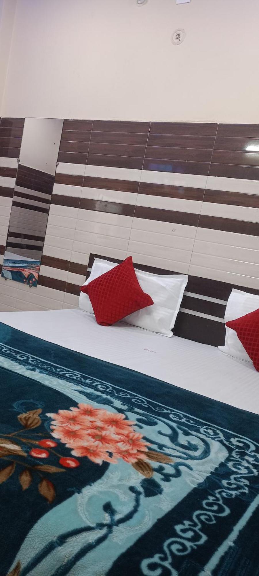 New Gayatri Palace Near Prem Mandir Vrindavan Ngoại thất bức ảnh